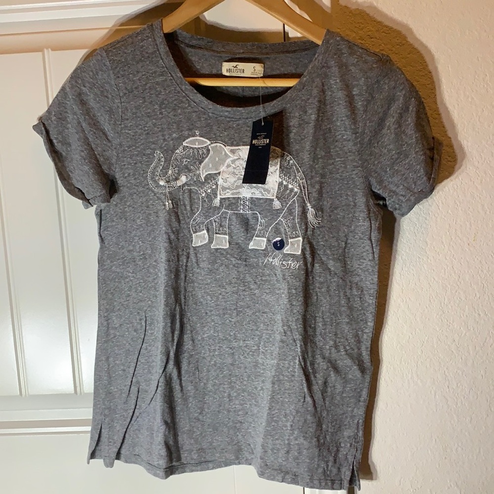 Hollister small shirt round neck